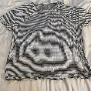 black and white striped short sleeve shirt M girl